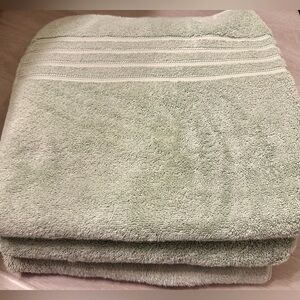 Lot 3 Hotel Collection 28” x 48” Bath Towels Sage